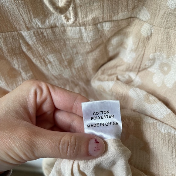 Princess Polly Shelly Mini Dress Beige Flower Floral Size 2 XS - Picture 6 of 6